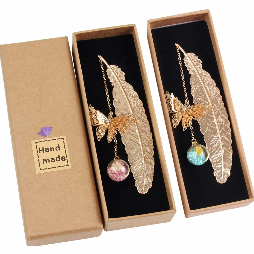2PCS Segnalibro in Piuma di Metallo Segnalibri a Forma di Piuma con Farfalla 3D e Perle di Vetro Ciondolo Eterno Fiore Secco Regalo per Adulti, Bambini e Studenti